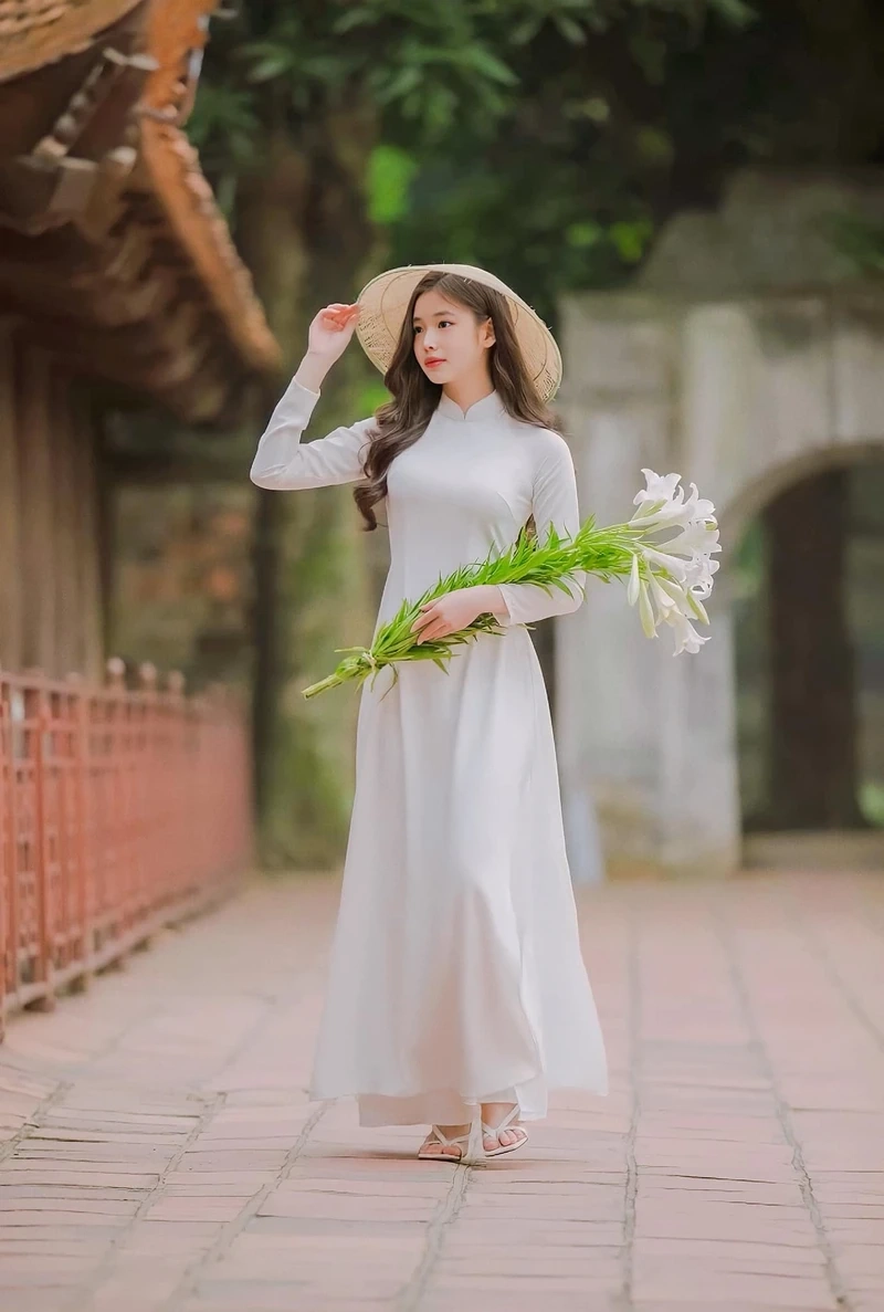 Tranh vẽ anime girl và hoa là sự kết hợp tuyệt đẹp giữa thiên nhiên và nghệ thuật